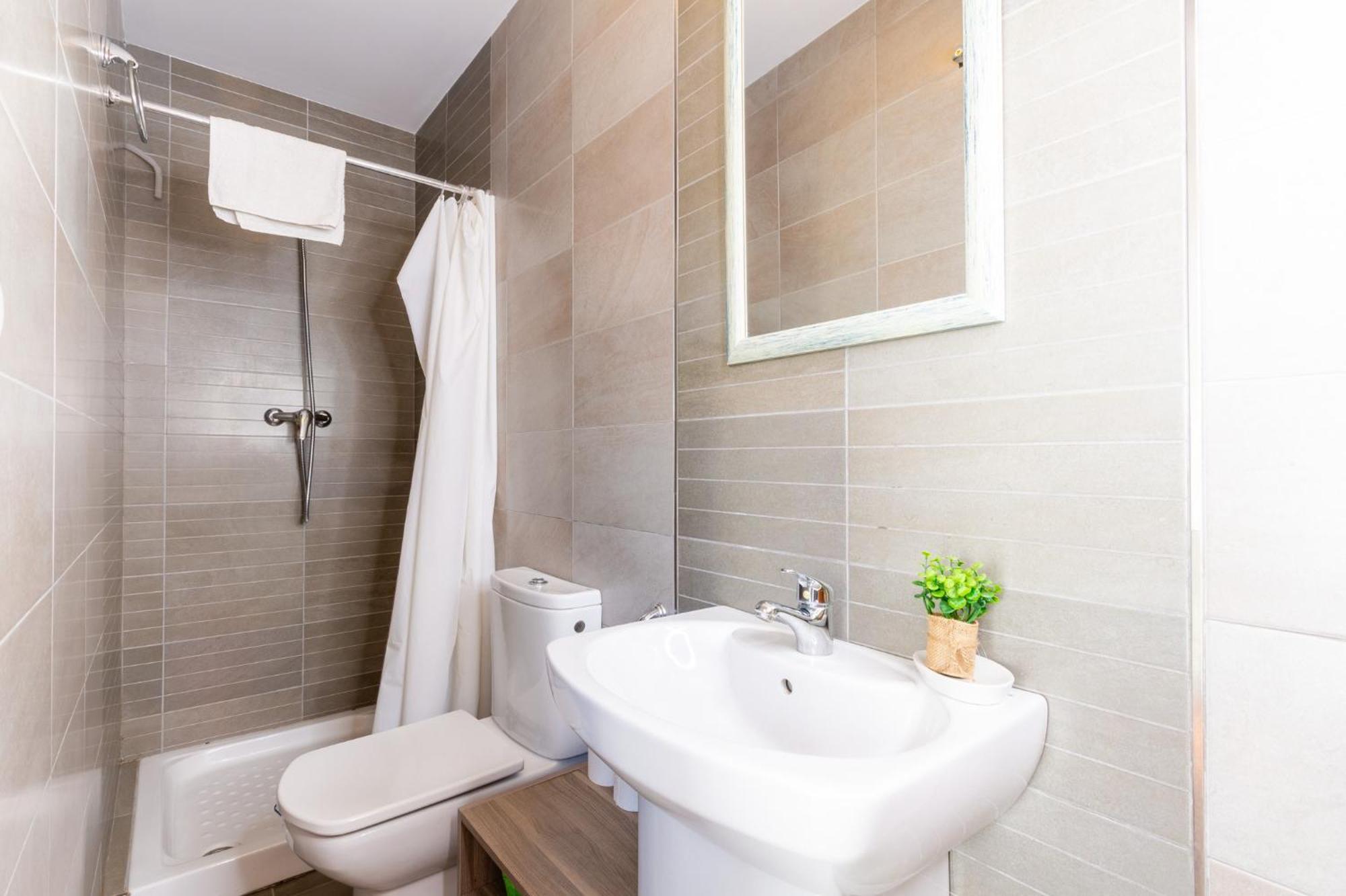 Apartamento Cerca Del Mar Y Aeropuerto อาลิกันเต ภายนอก รูปภาพ