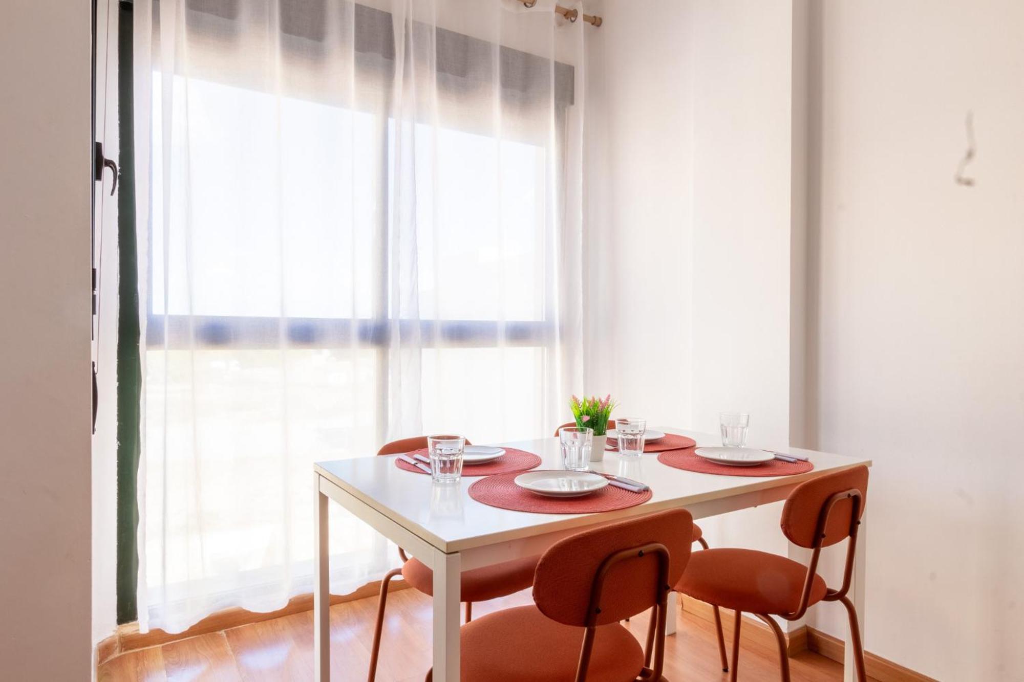 Apartamento Cerca Del Mar Y Aeropuerto อาลิกันเต ภายนอก รูปภาพ